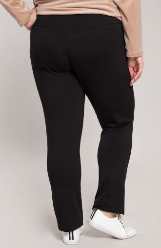 Черен спортен панталон с джобове