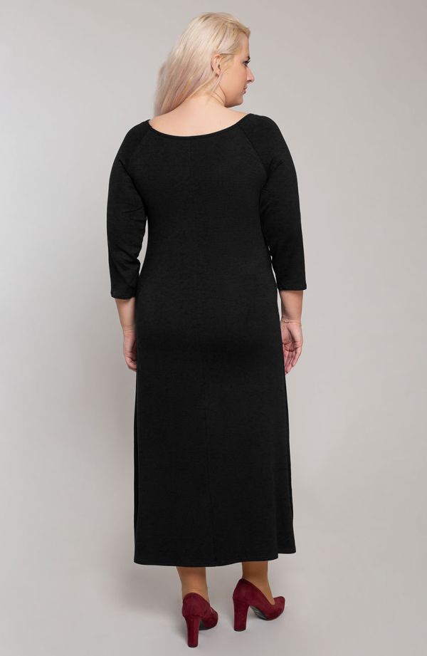 Дълга черна плетена рокля