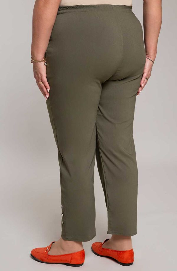 Дълъг маслиненозелен панталон с джобове