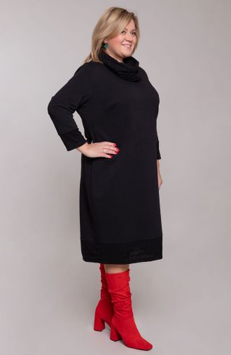 Черна топла рокля с шал
