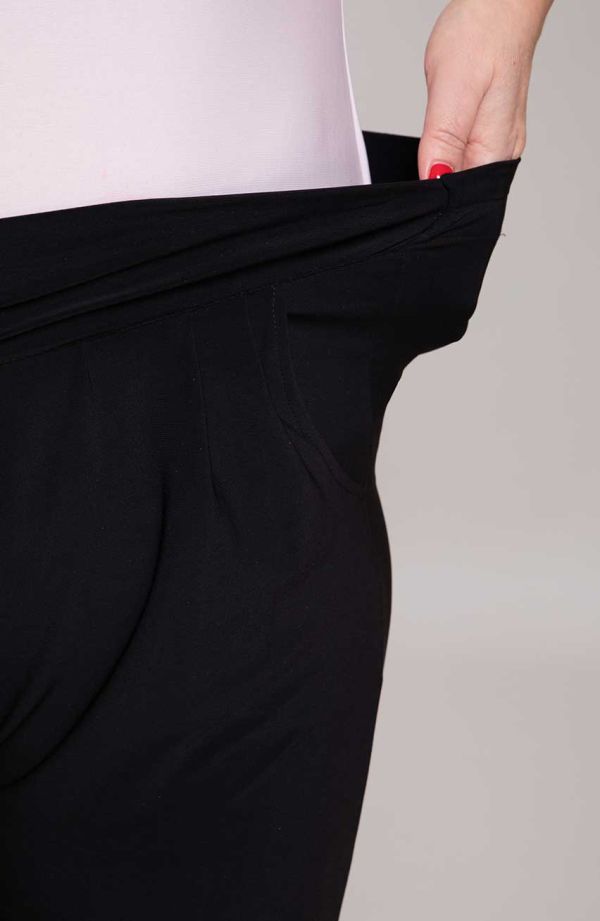 Черни елегантни панталони с изтъняващ колан