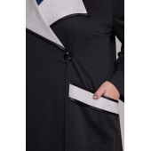 Черно сако със сиви джобове