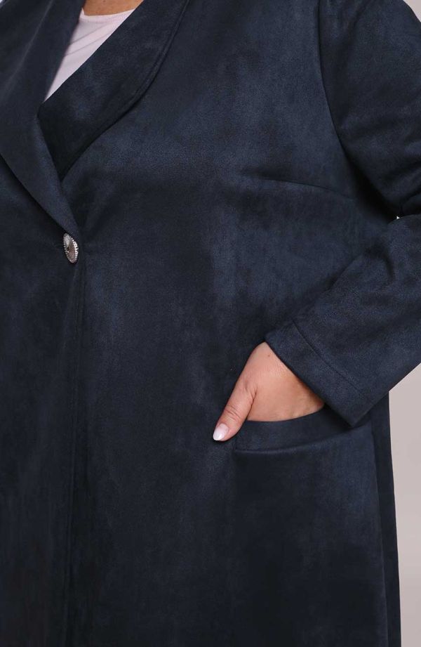 Тъмносиньо палто с джобове