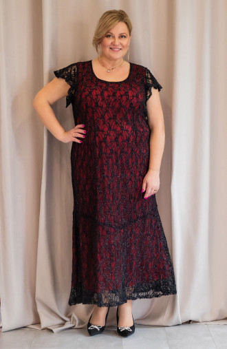 Дълга черна дантелена рокля с червена подплата - за пухкава сватба | Мода големи размери