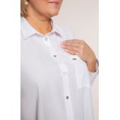 Бяла риза с удължен гръб