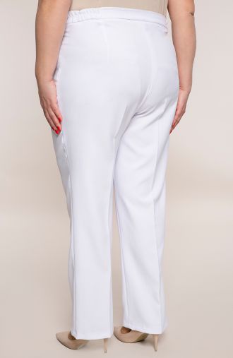 Ленен панталон с гънка в бяло
